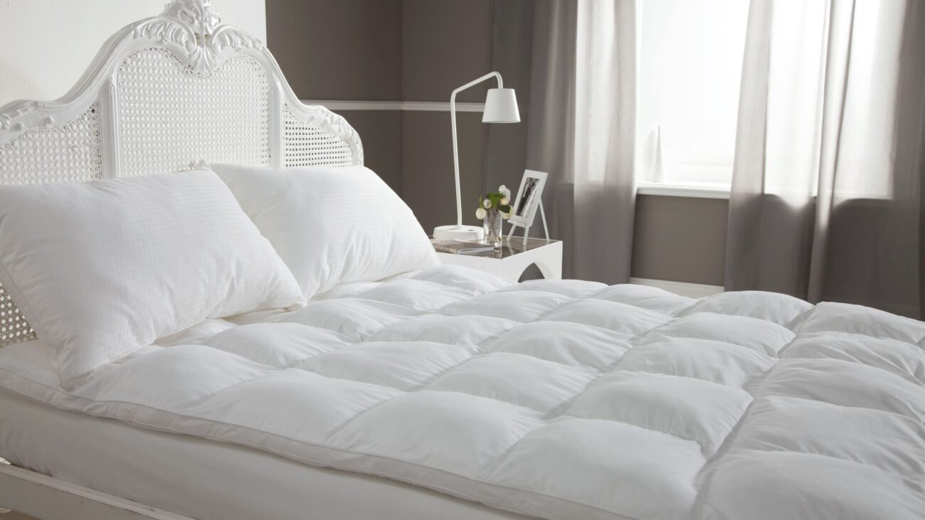 what to look out for when buying a mattress topper