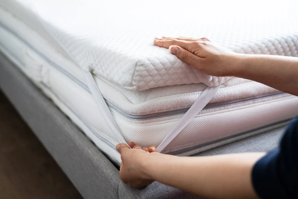 what are the downsides of using a mattress topper